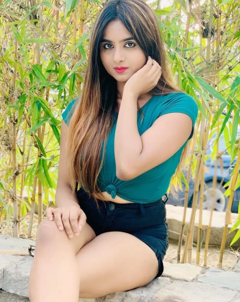 Free booking call girls in Hyderabad